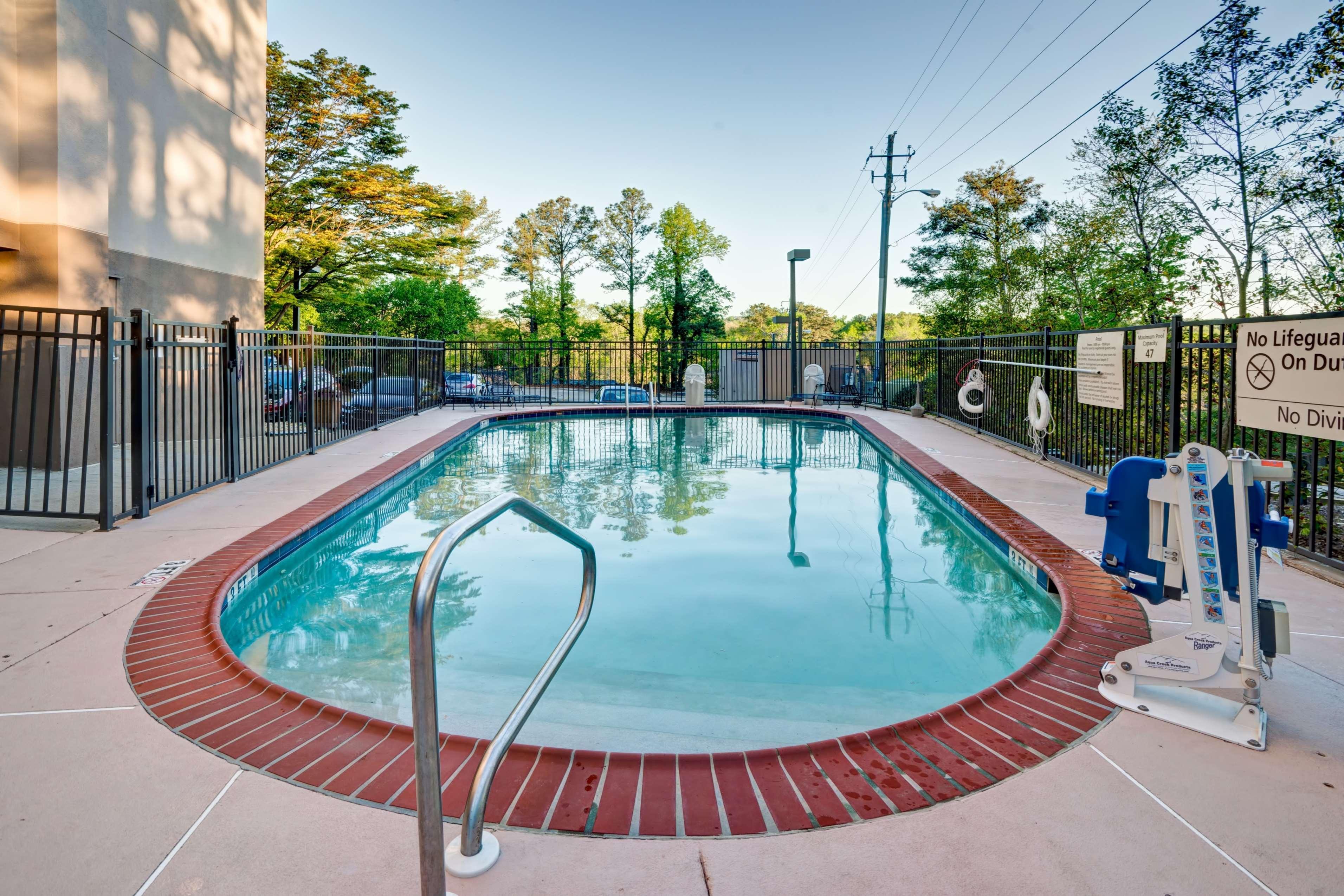 Hampton Inn Birmingham/Mountain Brook Exterior foto