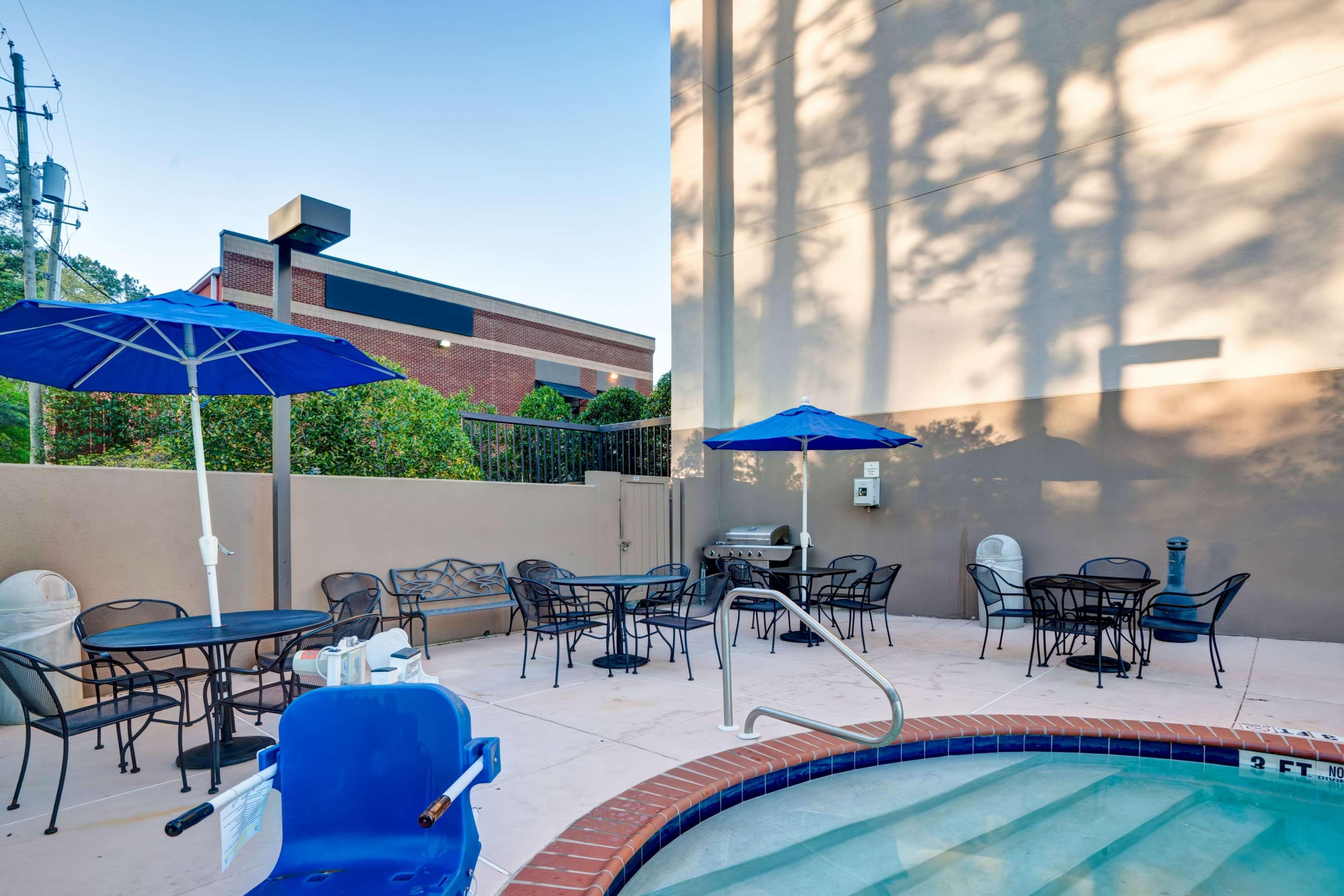 Hampton Inn Birmingham/Mountain Brook Exterior foto